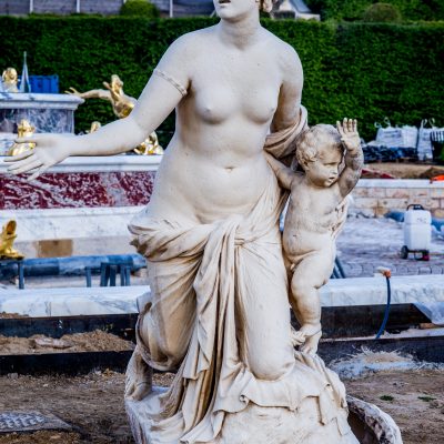 Versailles 27 avril 2015  fontaine de Latone -  Latone et l'un de ses enfants. Gaspard ou Balthazar Marsy 1670