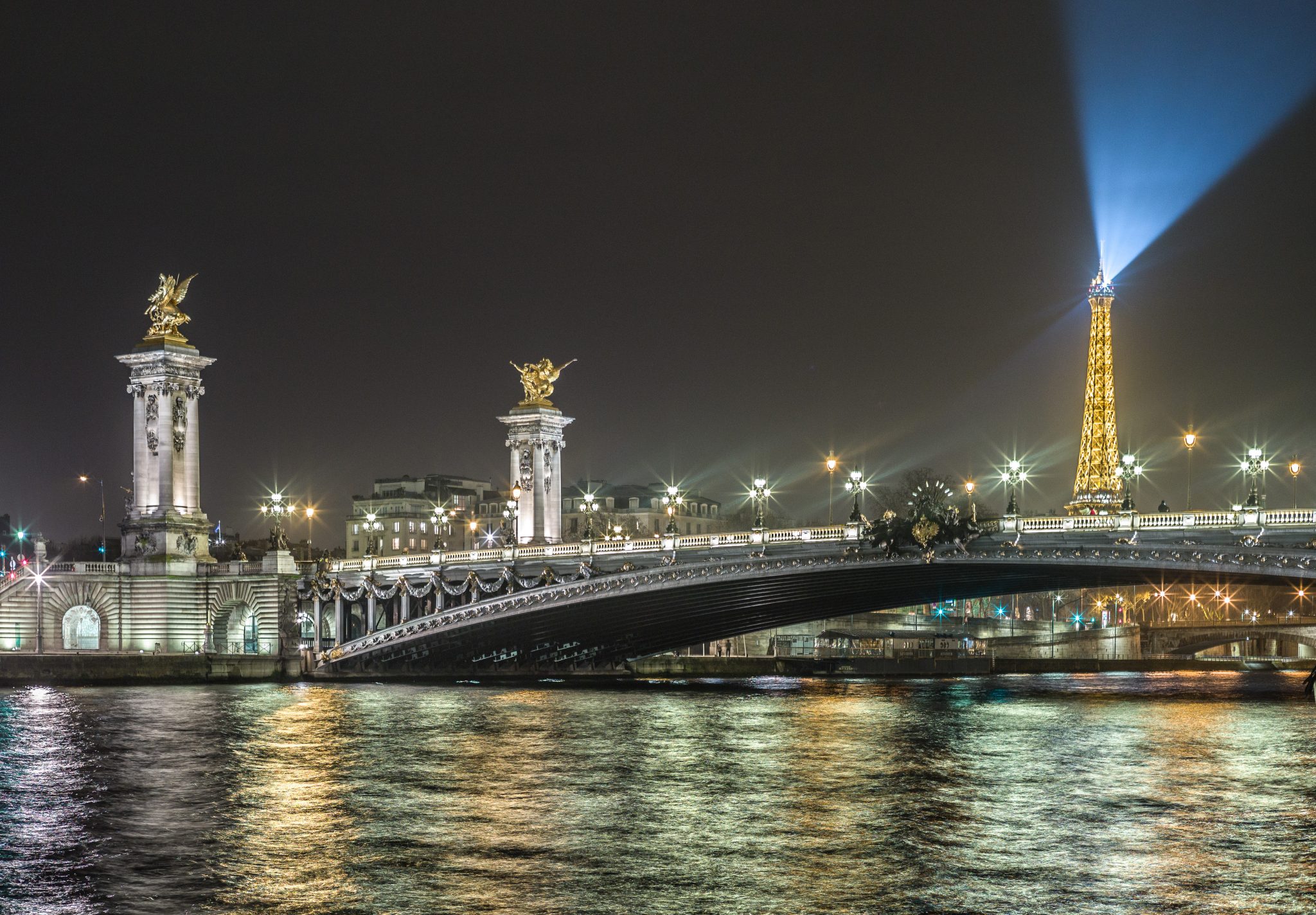 Paris 24 décembre 2016 - la Seine au pont Alexandre III_