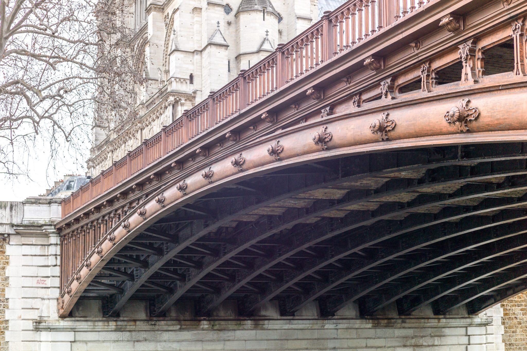 Paris le pont au Double ‎construit en 1883 - 12 janvier 2017